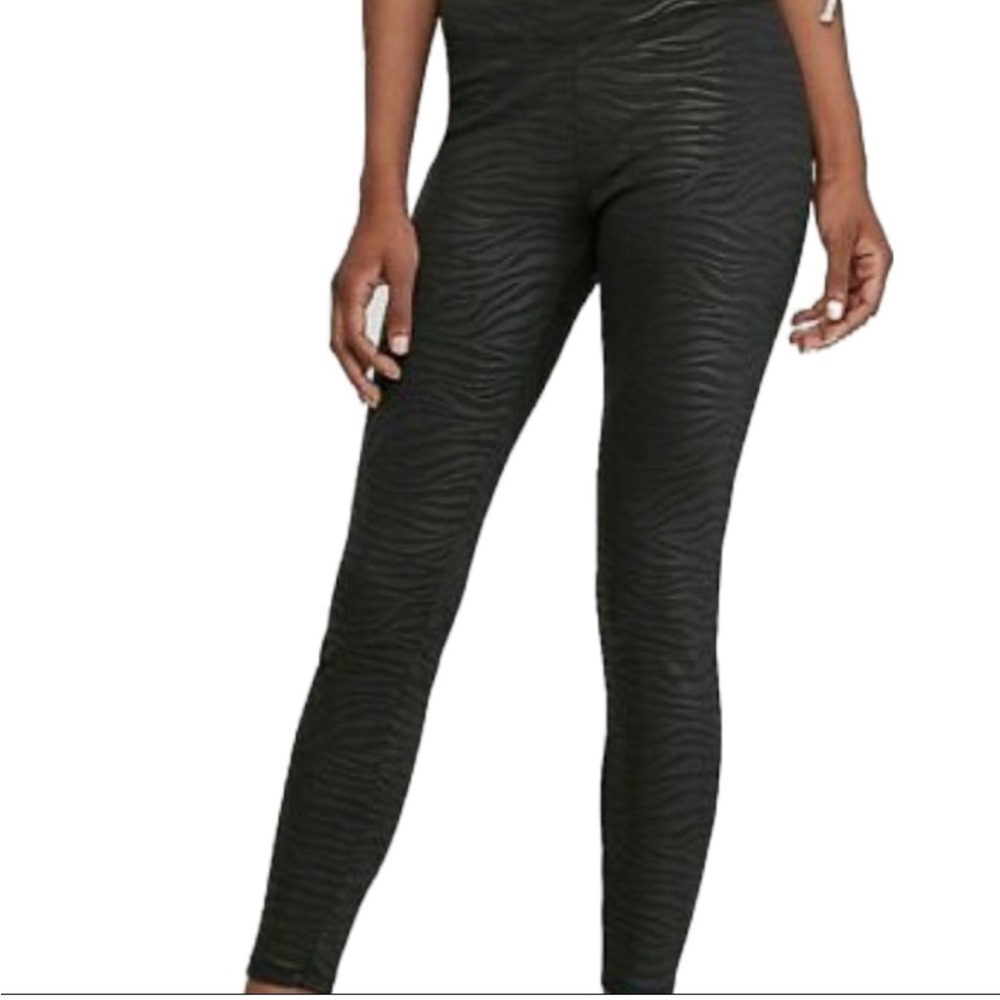 NWT High Rise Black Zebra Leggings